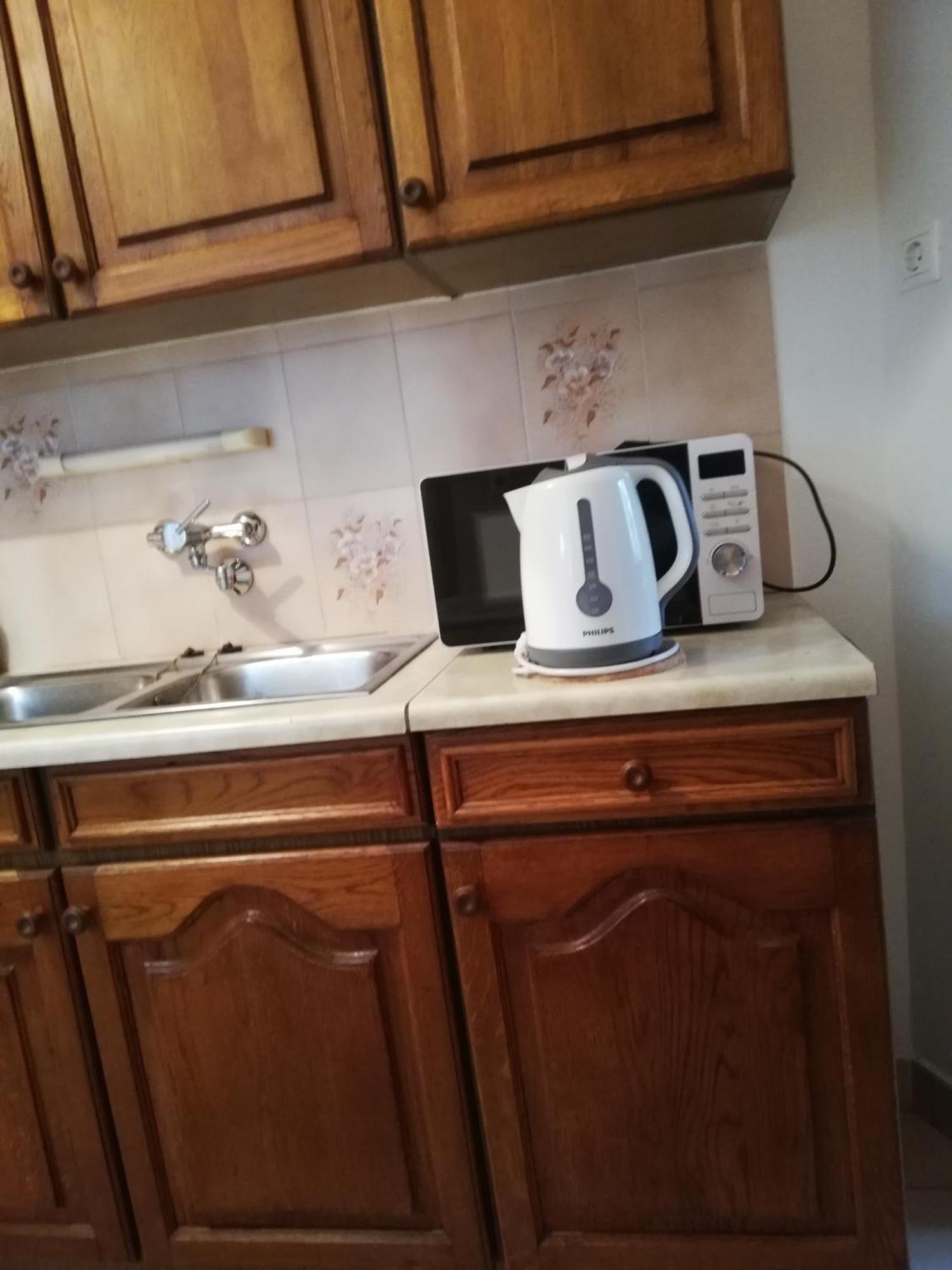 Virágos Appartement *